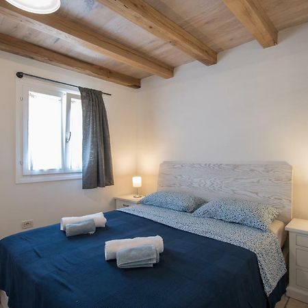 Lana House With Apartments Petrovija Bagian luar foto