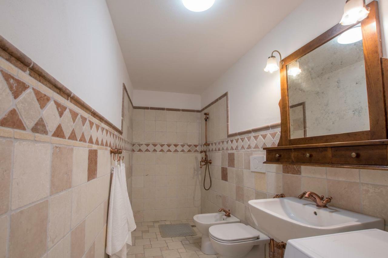 Lana House With Apartments Petrovija Bagian luar foto