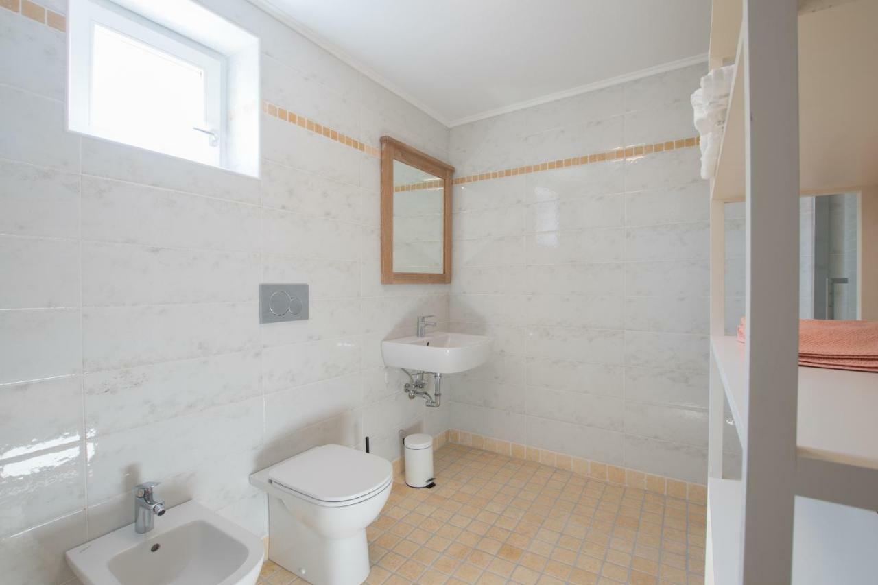 Lana House With Apartments Petrovija Bagian luar foto