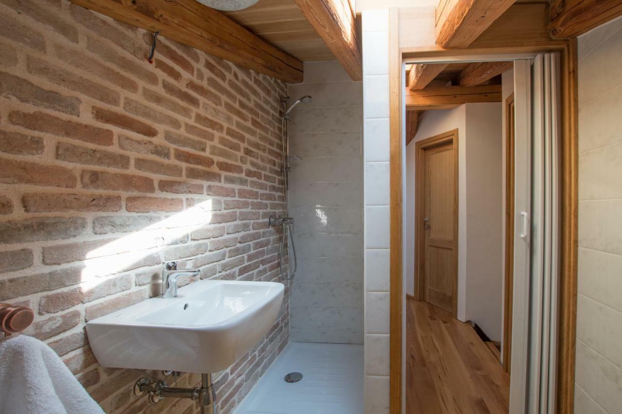 Lana House With Apartments Petrovija Bagian luar foto